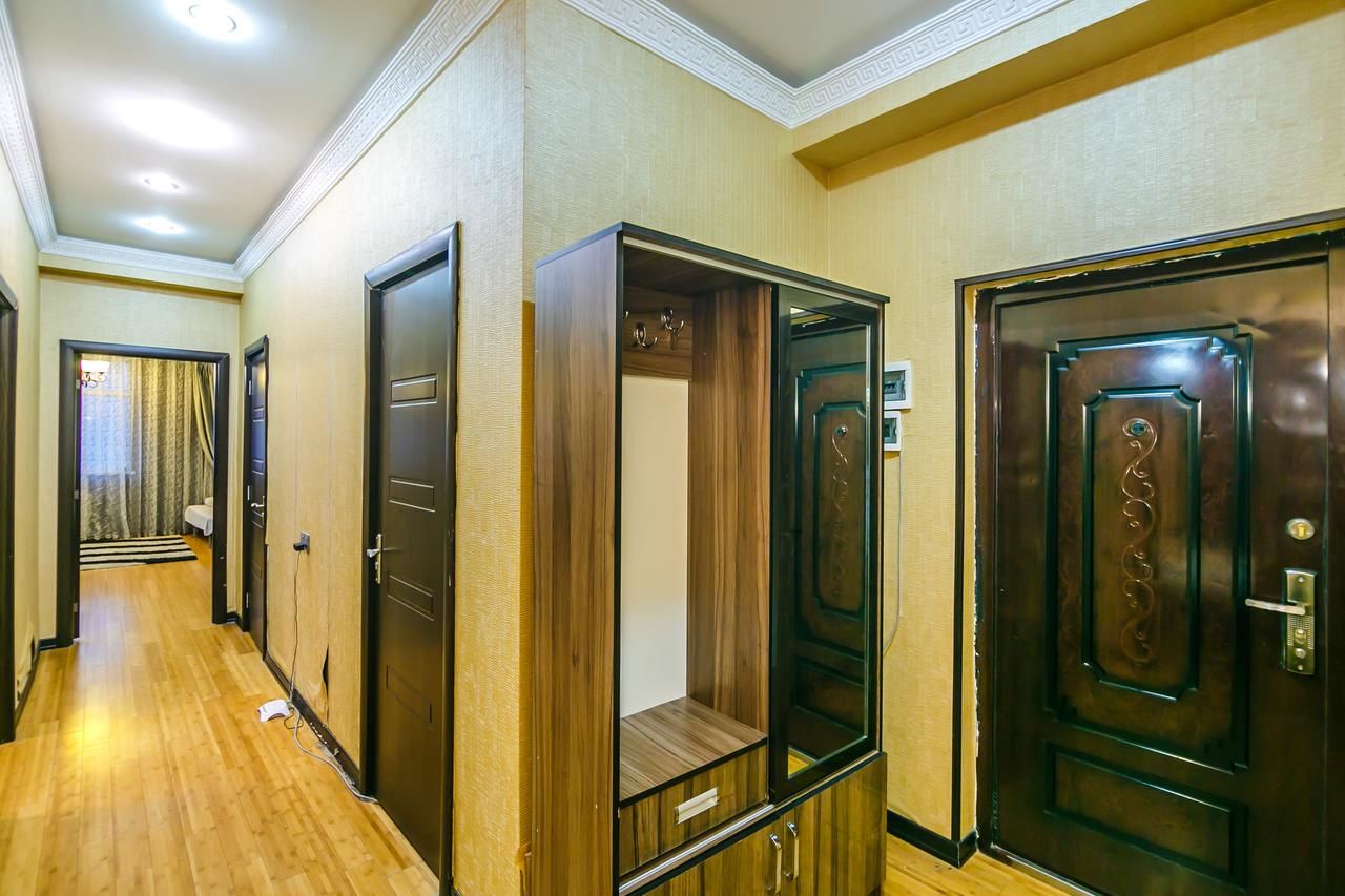 Апартаменты Luxary Apartment New Baku Баку-17